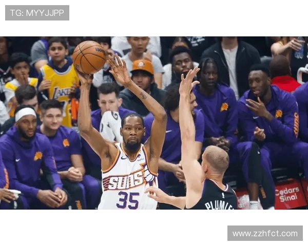 多支球队关注鹈鹕墨菲琼斯湖勇对琼斯的追求尤为迫切